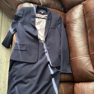 Tommy Hilfiger Navy suit